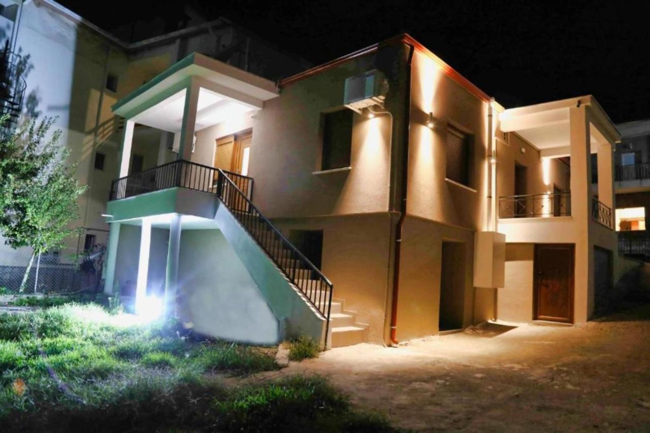 Enjoy Meteora Three Apartment Калампака Екстериор снимка